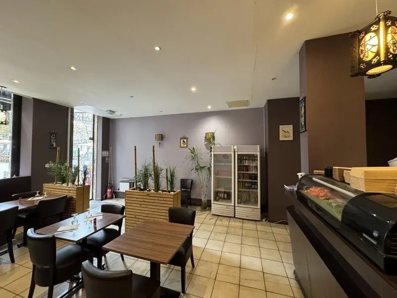 Local commercial dans Bordeaux à vendre Photo de l’immeuble– Image 1 sur 6