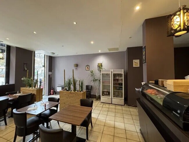 Plus de détails pour Local commercial à vendre