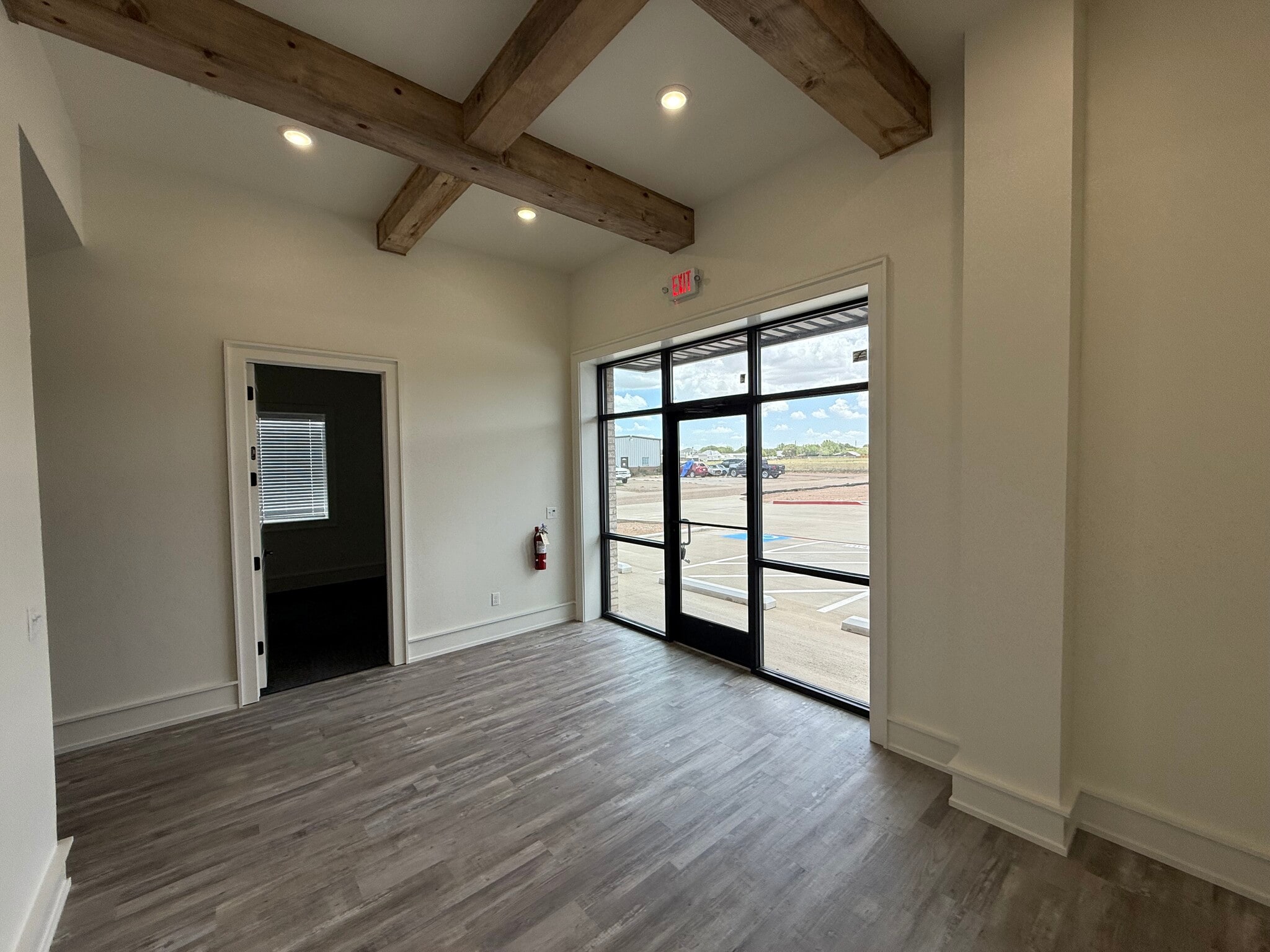 8810 Valencia Ave, Lubbock, TX à louer Photo de l’immeuble– Image 1 sur 14