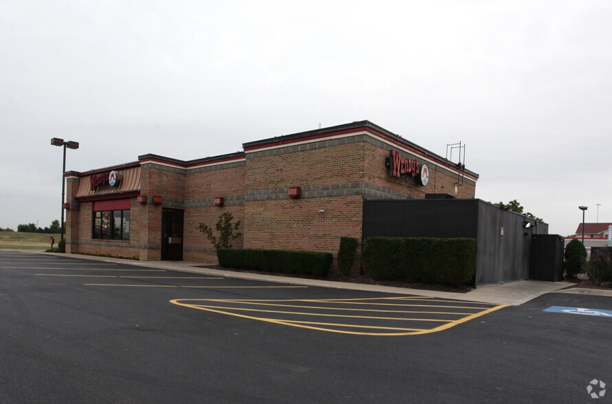 1275 Lakeview Dr, Romeoville, IL à vendre - Photo de l’immeuble – Image 2 sur 2