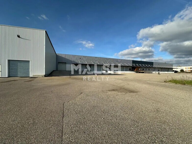 Bureau dans Corbas à louer - Photo de l’immeuble – Image 2 sur 18