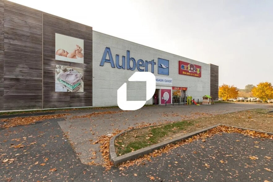 1 Rue Augustin Fresnel, Châlons-en-Champagne à louer - Photo de l’immeuble – Image 2 sur 21
