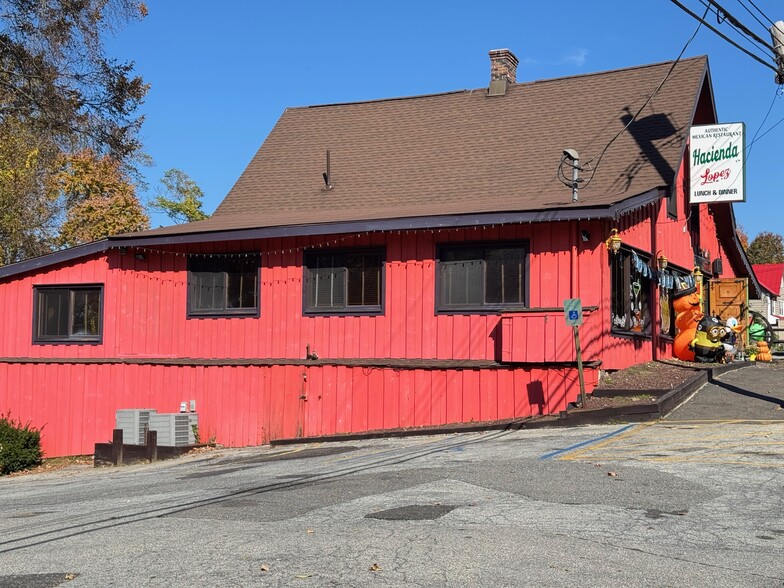 3256-3258 E Main St, Mohegan Lake, NY à vendre - Photo de l’immeuble – Image 3 sur 12