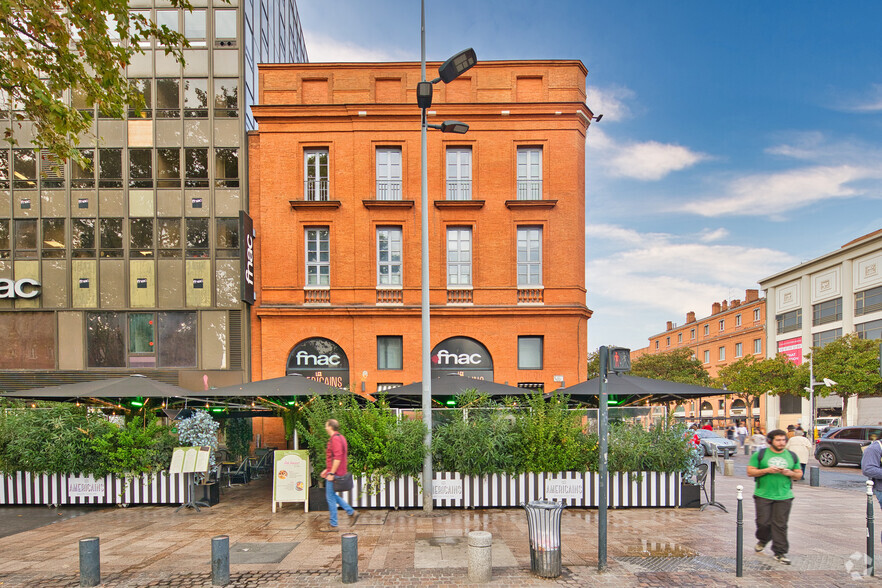 81 Boulevard Lazare Carnot, Toulouse à louer - Photo de l’immeuble – Image 3 sur 6