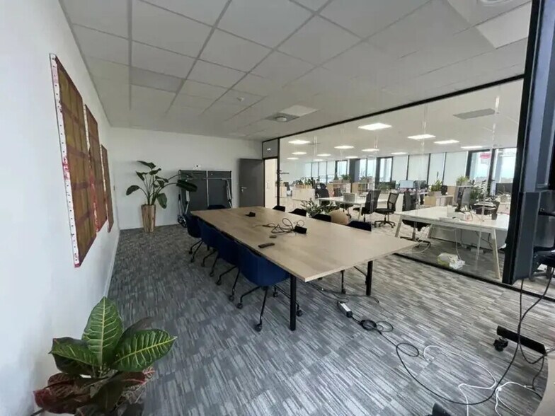 Bureau dans Mérignac à louer - Photo de l’immeuble – Image 3 sur 14
