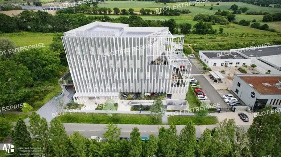 Bureau dans Cesson-Sévigné à louer - Photo de l’immeuble – Image 2 sur 5