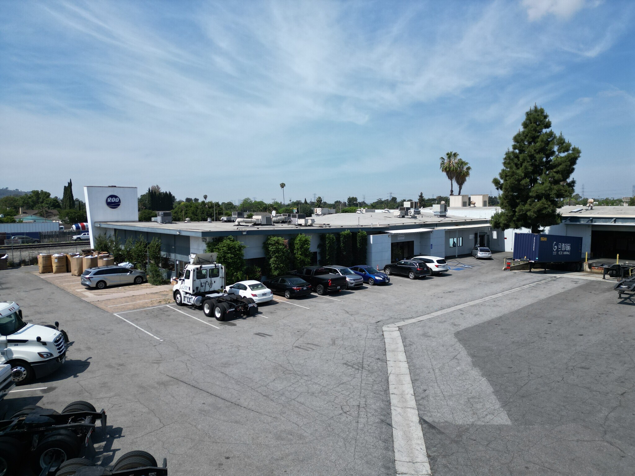 125 N Vineland Ave, City of Industry, CA à louer Photo principale– Image 1 sur 8