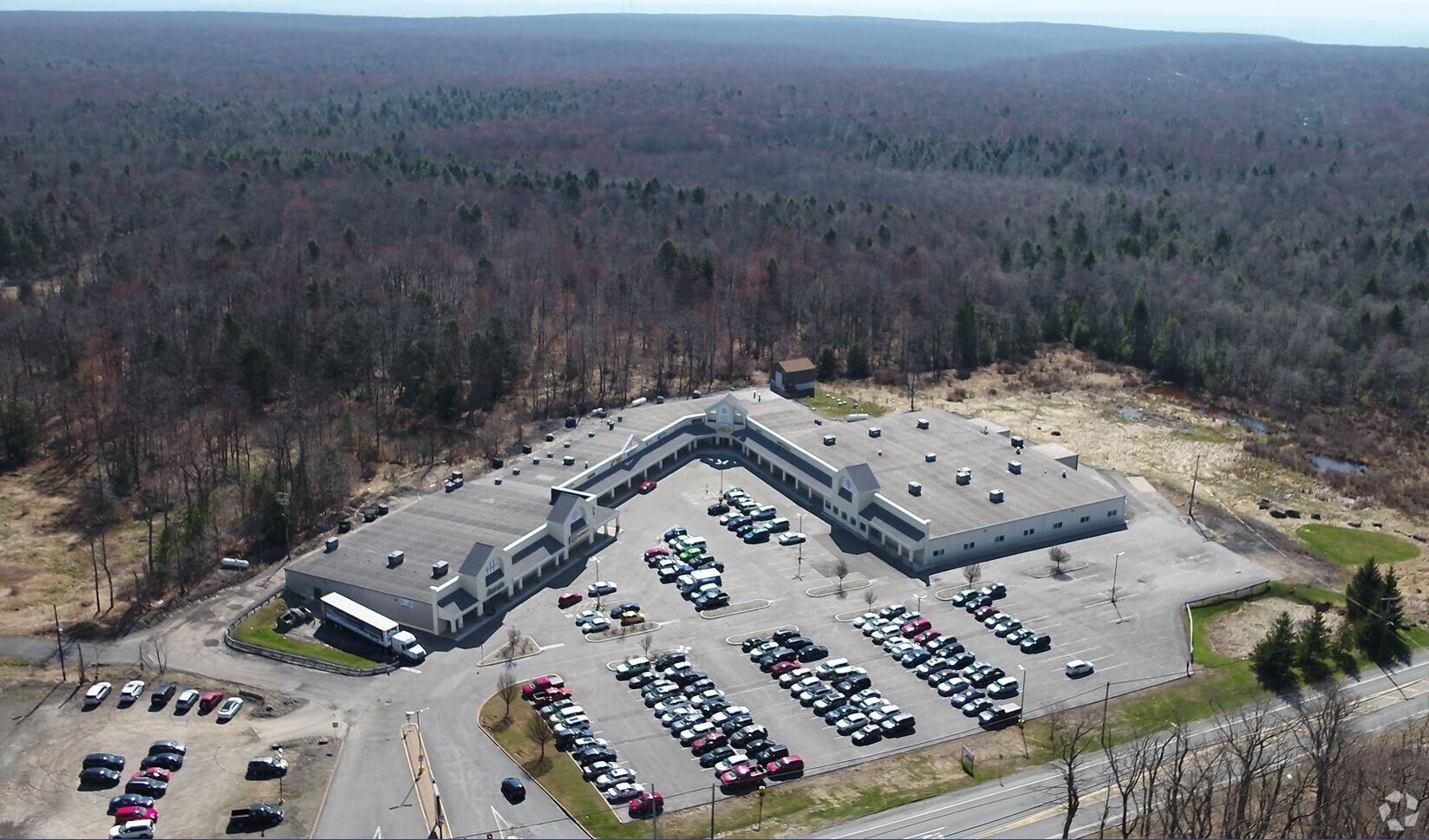 RT 196, Tobyhanna, PA à louer Photo principale– Image 1 sur 5