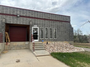 530 Compton St, Broomfield, CO à louer Photo de l’immeuble– Image 1 sur 12