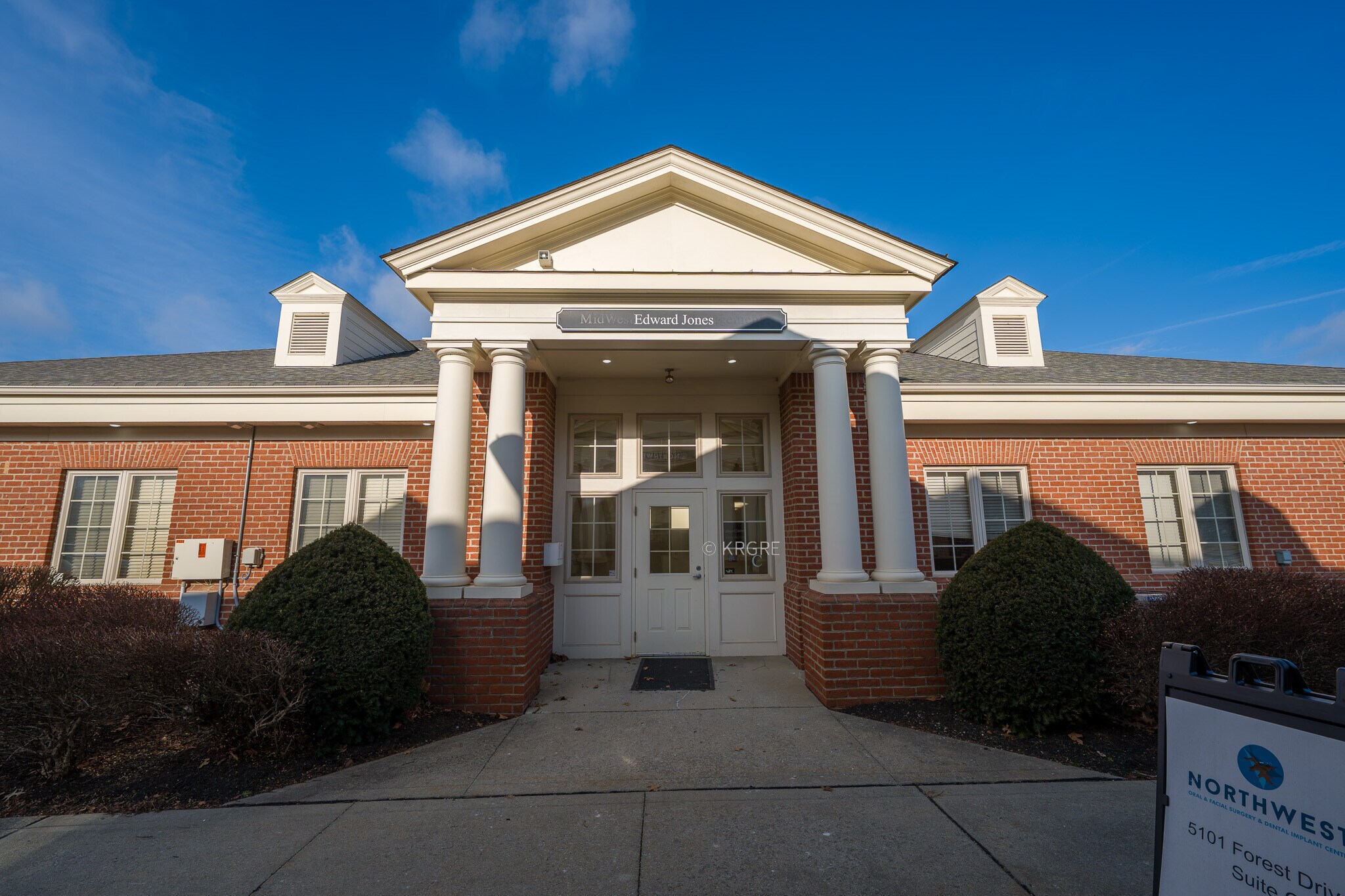 5121 Forest Dr, New Albany, OH à vendre Photo principale– Image 1 sur 10