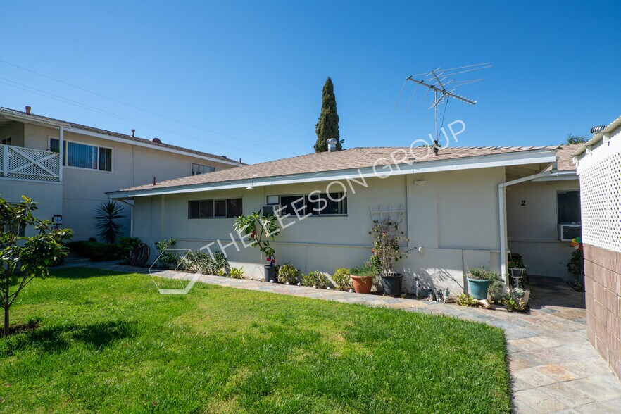 3420 W Danbrook Ave, Anaheim, CA à vendre - Photo de l’immeuble – Image 3 sur 20