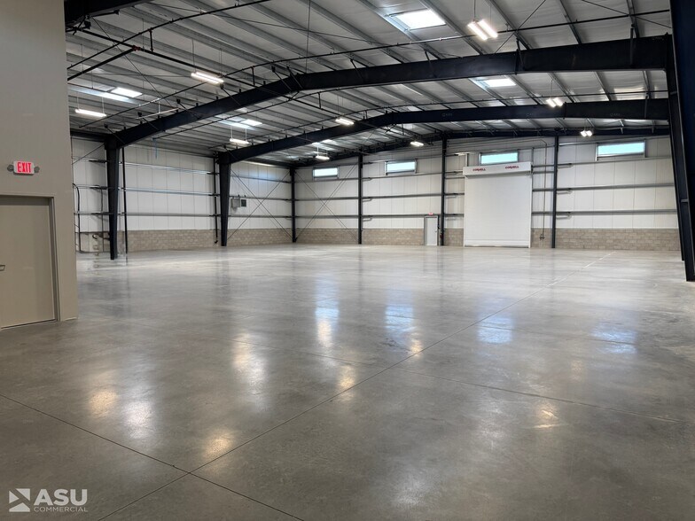 1322 Citation Way, Bakersfield, CA à louer - Photo intérieure – Image 3 sur 17