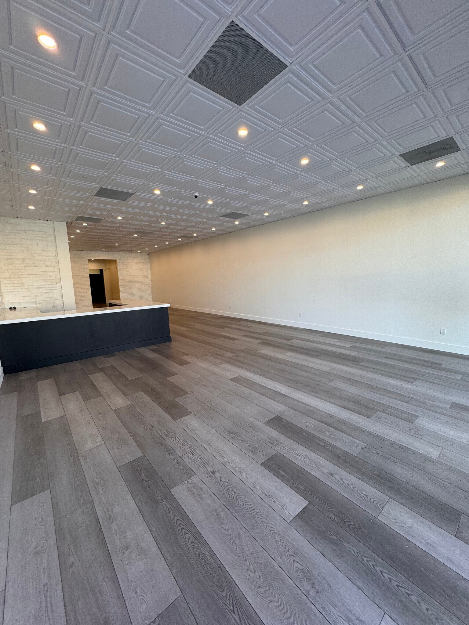 3262 E Thousand Oaks Blvd, Westlake Village, CA à louer Photo principale– Image 1 sur 8