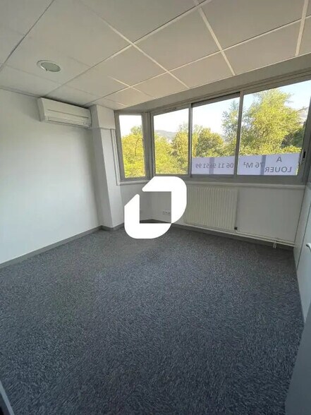 Bureau dans SAINT-MARTIN-D'HERES à louer - Photo de l’immeuble – Image 2 sur 7