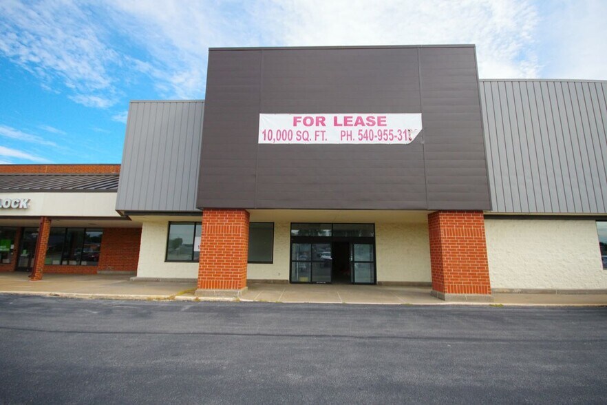 2820 W Locust St, Davenport, IA à louer - Photo de l’immeuble – Image 2 sur 22