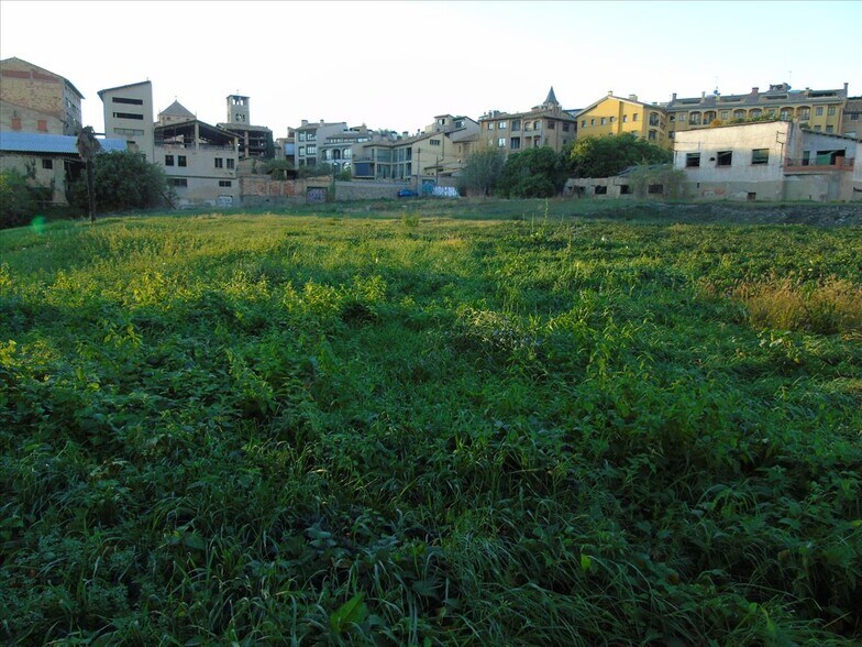 Terrain dans Vic, Barcelona à vendre - Photo de l’immeuble – Image 3 sur 11