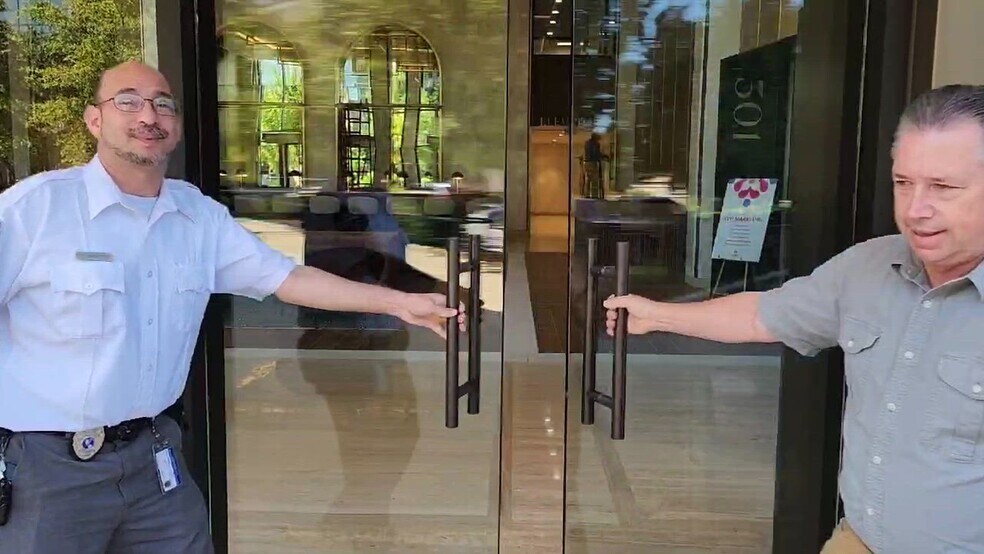 301 N Main St, Greenville, SC à louer - Vidéo sur l’annonce professionnelle – Image 2 sur 4