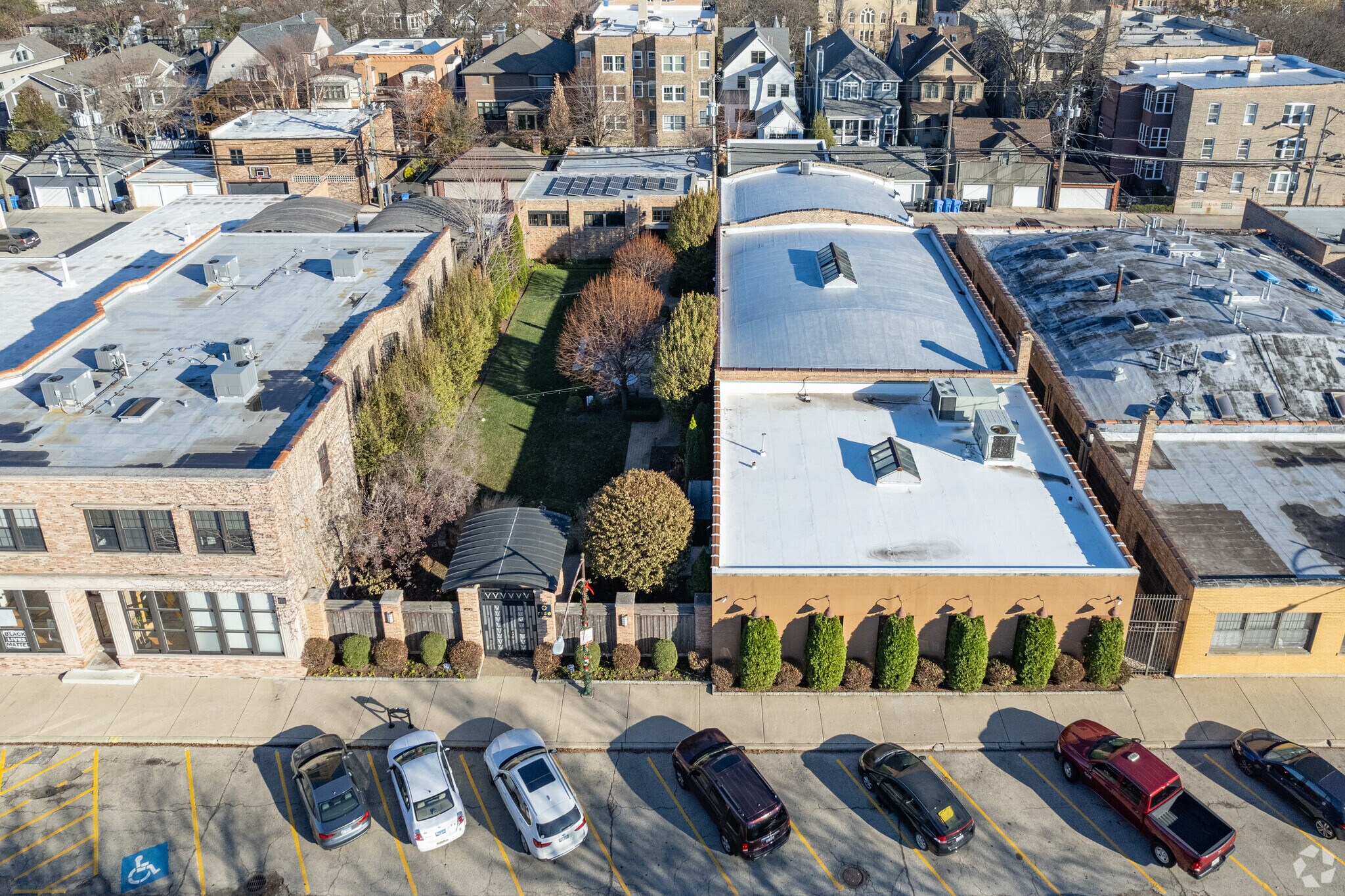4515 N Ravenswood Ave, Chicago, IL à louer Photo principale– Image 1 sur 11
