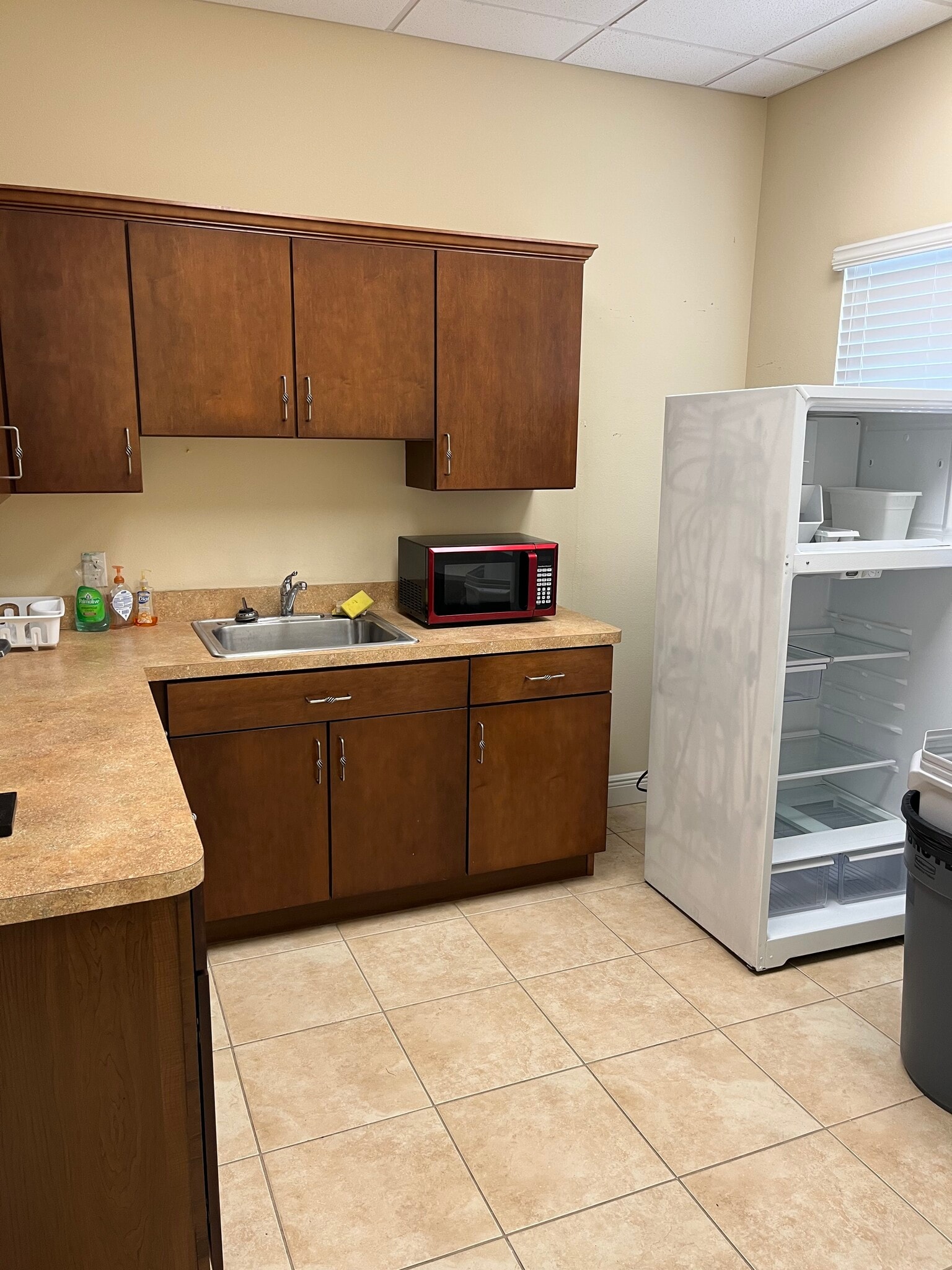 5952-6012 Clark Center Ave, Sarasota, FL à louer Photo de l’immeuble– Image 1 sur 12