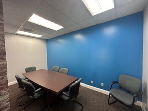 1712 19th St, Bakersfield, CA à louer Photo intérieure– Image 1 sur 8