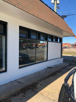 Plus de détails pour 302 Williams St, Fayetteville, NC - Local d’activités à vendre