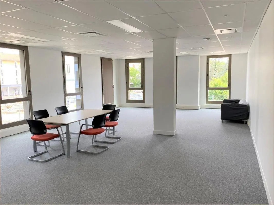 22 Avenue Jean Jaurès, Décines-Charpieu à vendre Photo de l’immeuble– Image 1 sur 5