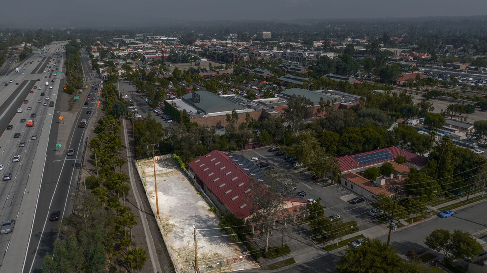 612 Lawton St, Redlands, CA à louer - Photo principale – Image 1 sur 9