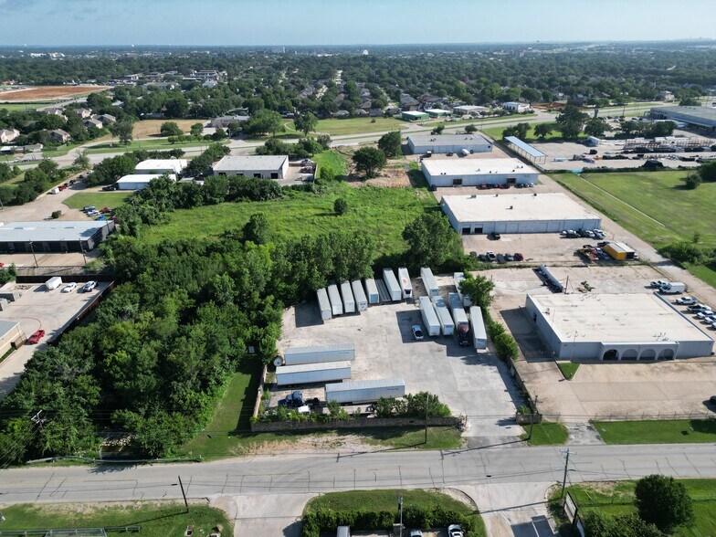 2802 S Pipeline Rd, Euless, TX à louer - Photo de l’immeuble – Image 1 sur 7