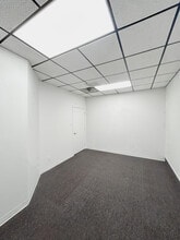 2109 London Line, Sarnia, ON à louer Photo intérieure– Image 2 sur 3