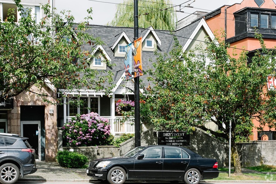 3335 Dunbar St, Vancouver, BC à vendre - Photo de l’immeuble – Image 3 sur 13