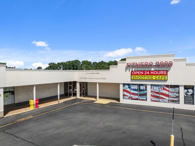 607 S Main St, King, NC à louer - Photo de l’immeuble – Image 2 sur 52