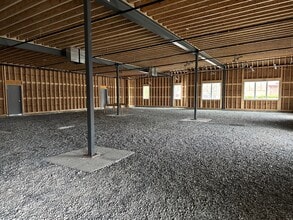 17 Arlington St, Dracut, MA à louer Photo intérieure– Image 1 sur 3