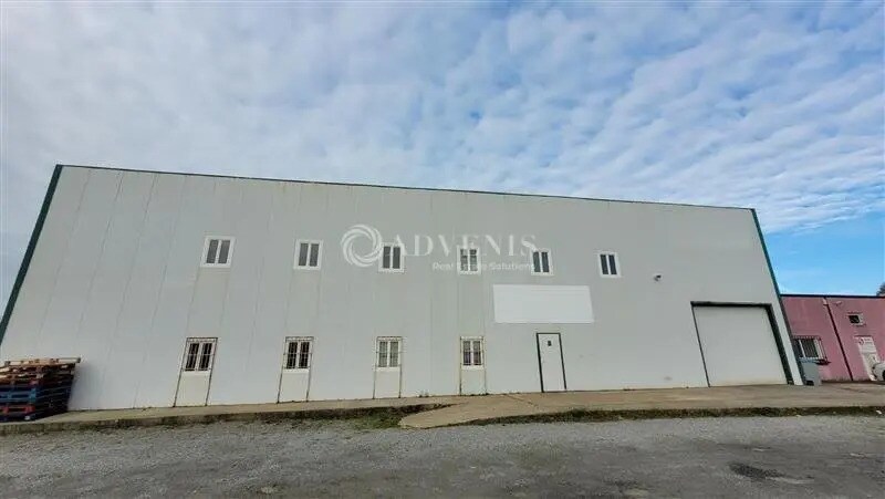 Local d’activités dans Les Sorinières à louer - Photo de l’immeuble – Image 1 sur 4