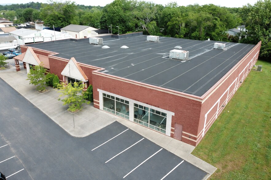 907 W Main St, Lebanon, TN à vendre - Photo principale – Image 1 sur 3