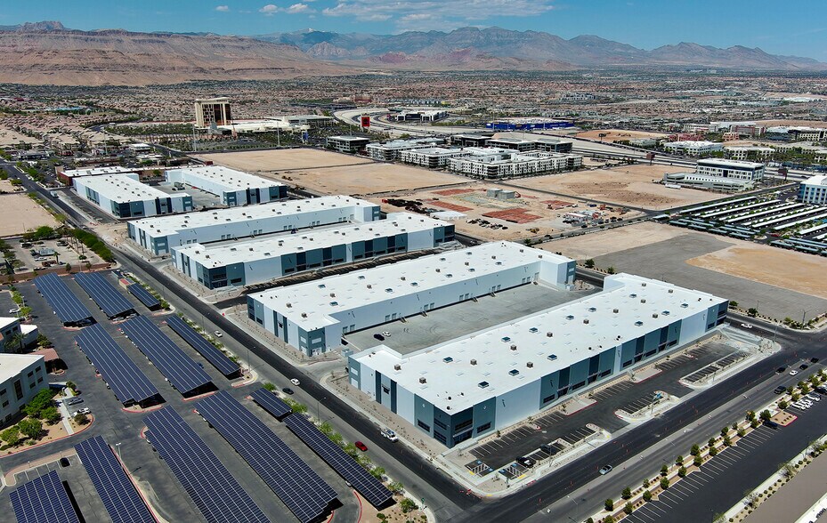 W Badura Ave & S Cimmaron Rd, Las Vegas, NV à louer - Aérien – Image 3 sur 3