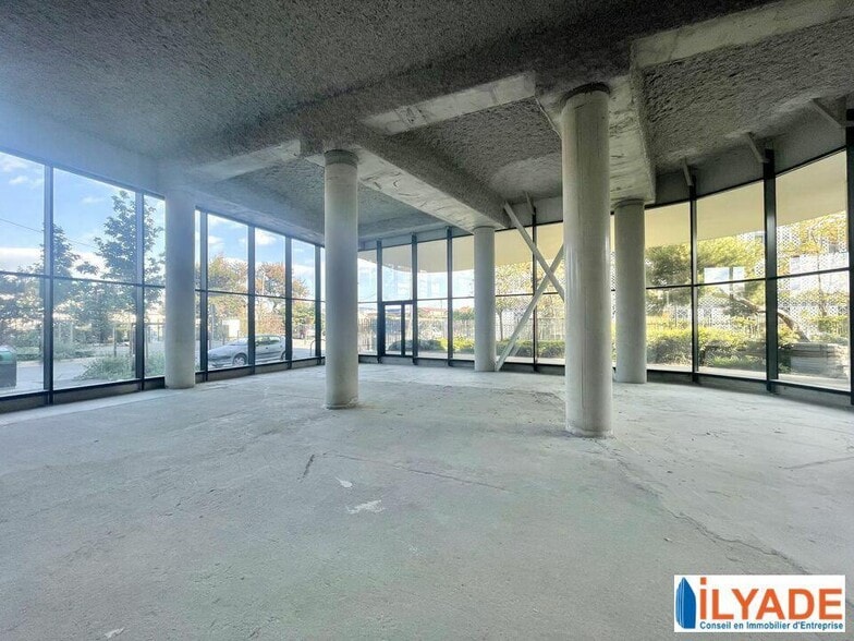 7 Rue Andre Allar, Marseille à louer - Photo de l’immeuble – Image 2 sur 4