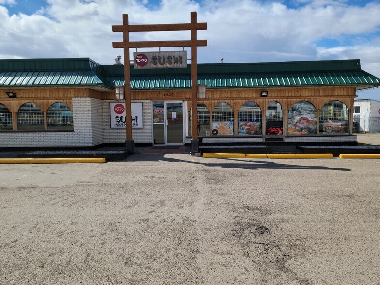 1325 Alaska Av, Dawson Creek, BC à vendre - Photo de l’immeuble – Image 2 sur 9