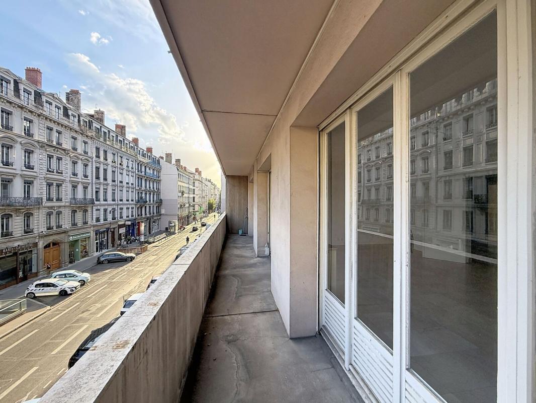 37 Cours Vitton, Lyon à louer Photo de l’immeuble– Image 1 sur 11