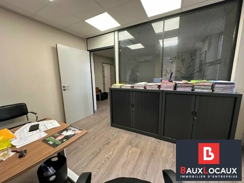 Bureau dans Avignon à vendre - Photo de l’immeuble – Image 2 sur 6
