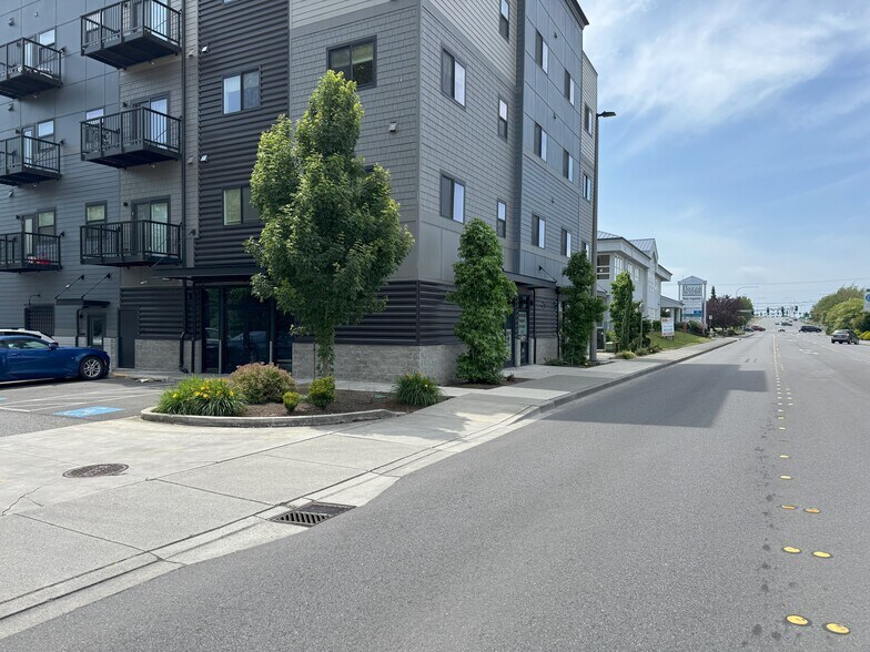 200 E George Hopper Rd, Burlington, WA à louer - Photo de l’immeuble – Image 2 sur 9