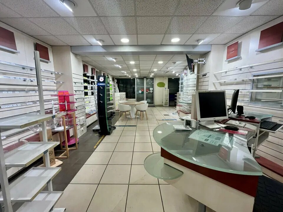 Local commercial dans MONTFAVET à louer Photo de l’immeuble– Image 1 sur 16