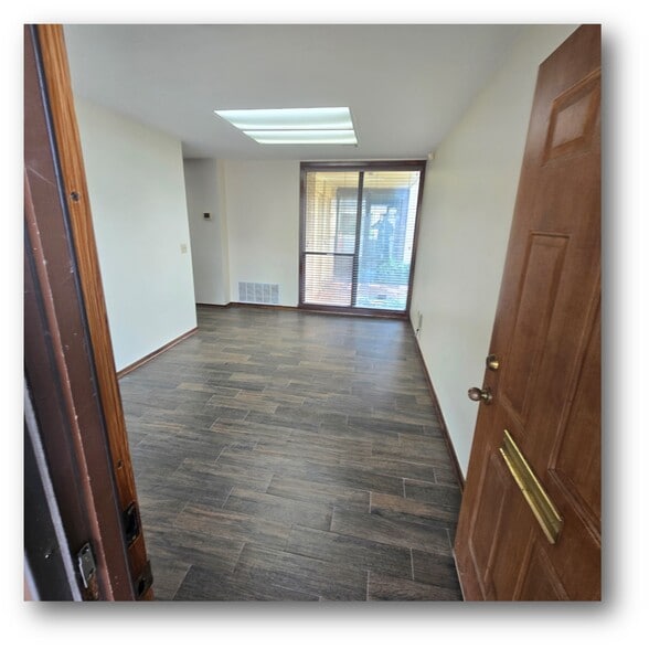 6422 N Santa Fe Ave, Oklahoma City, OK à vendre - Photo intérieure – Image 2 sur 6