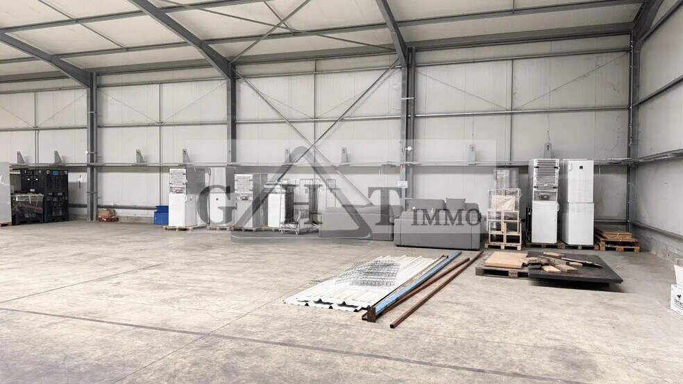Industriel/Logistique dans Mareuil-lès-Meaux à louer - Photo de l’immeuble – Image 2 sur 13
