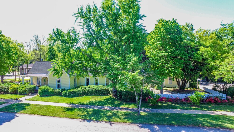 132 E College St, Griffin, GA à vendre - Photo de l’immeuble – Image 2 sur 113