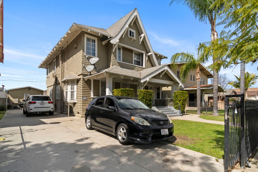 2939 Brighton Ave, Los Angeles, CA à vendre - Photo de l’immeuble – Image 2 sur 15