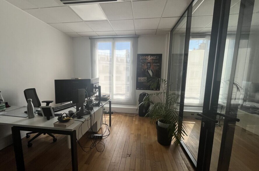 19 Avenue De Messine, Paris à louer - Photo intérieure – Image 2 sur 5