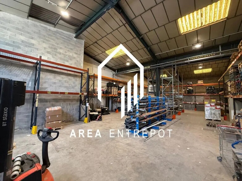 Local d’activités dans Aubagne à louer - Photo intérieure – Image 3 sur 8