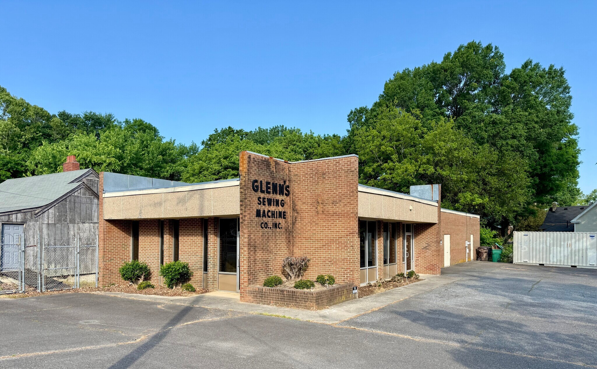 1100-1102 English Rd, High Point, NC à vendre Photo principale– Image 1 sur 9