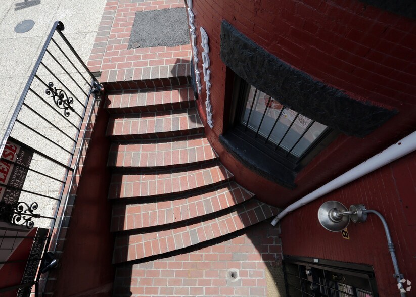 2118 18th St NW, Washington, DC à louer - Photo de l’immeuble – Image 3 sur 22