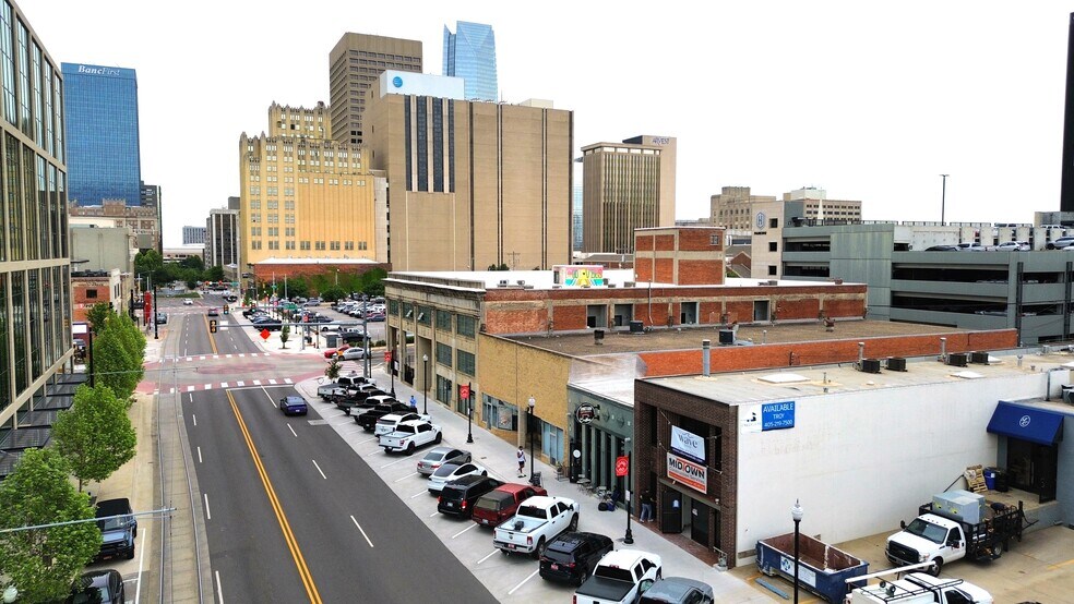 607 N Broadway Ave, Oklahoma City, OK à vendre - Photo de l’immeuble – Image 3 sur 9